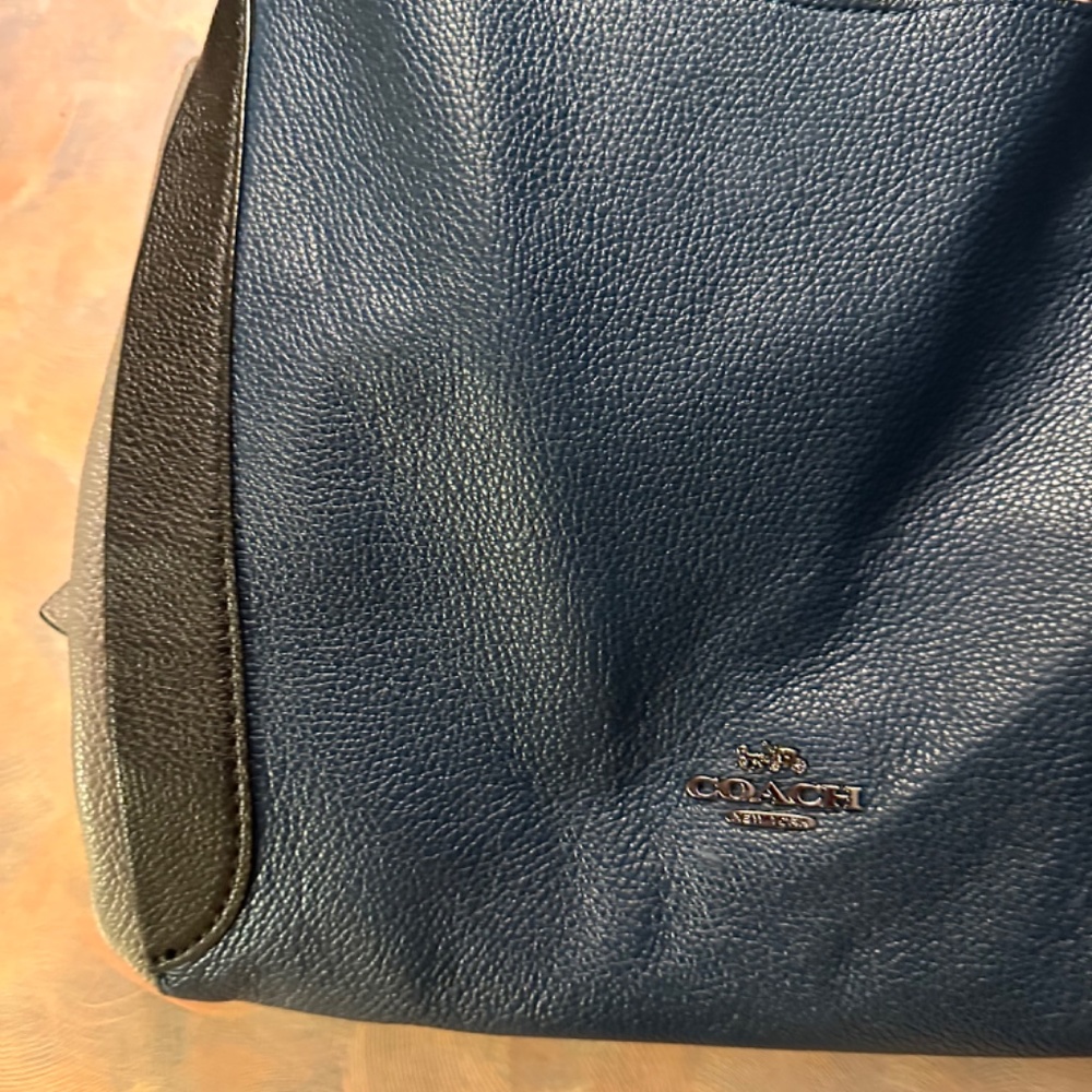 Coach Purse - Picture 5 of 9
